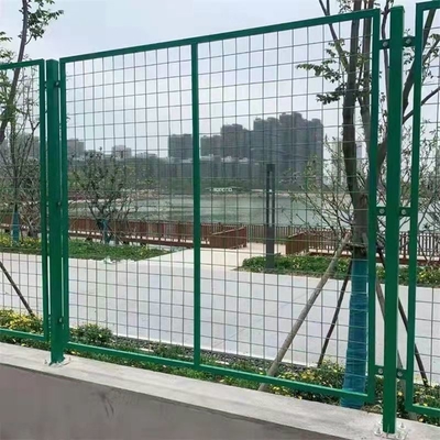 De groene 3mm Gelaste Materiële Draad van Mesh Garden Fencing Metal Frame voor Landbouwbedrijf